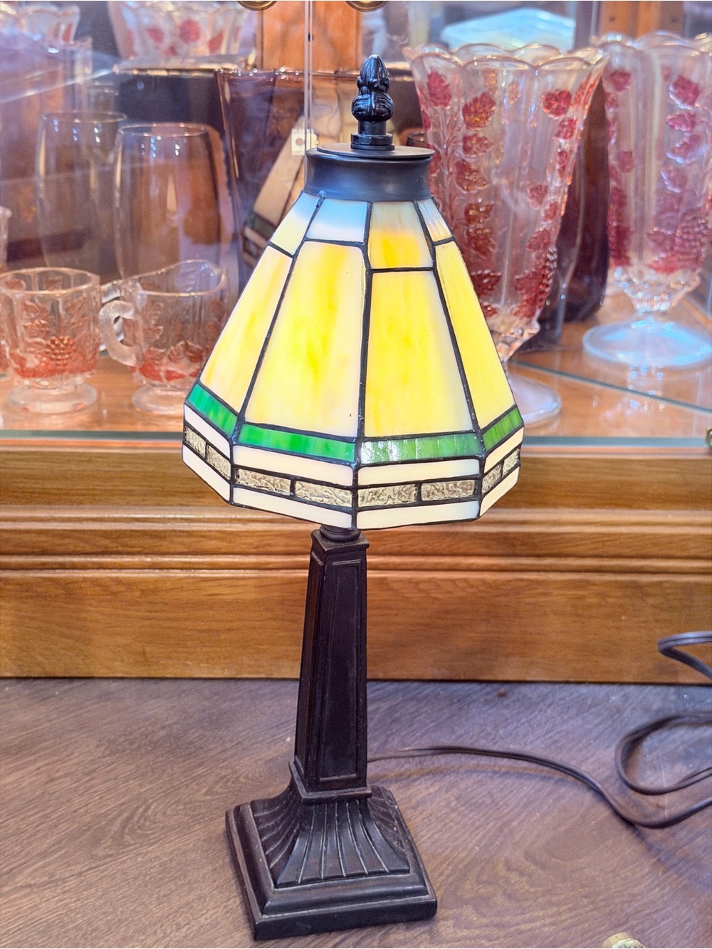 Beige and Green Stained Glass Tiffany Style Table Lamp, Desk Lamp